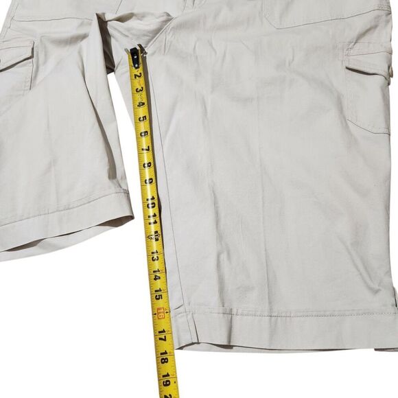 Gloria Vanderbilt Capri Shorts Size 24W Cream Color With Pockets - Picture 4 of 12